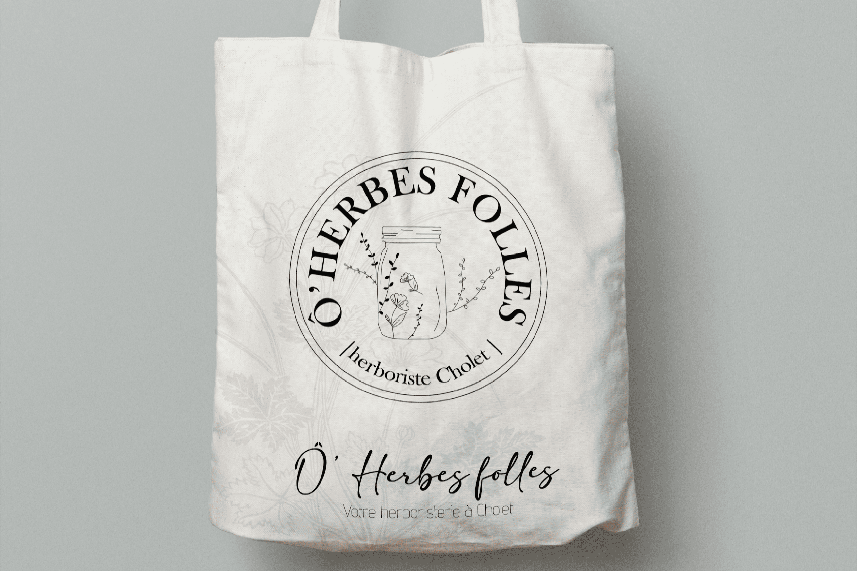 création graphique d'un tote bag pour une herboristerie à Cholet Design et création du logo, mise en forme, visuel